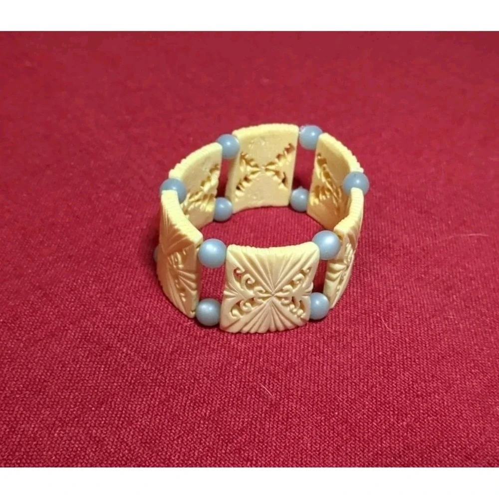 Vintage Carved Bovine Bone Tile Panels & Beads Stretch Bracelet‎ Restrung